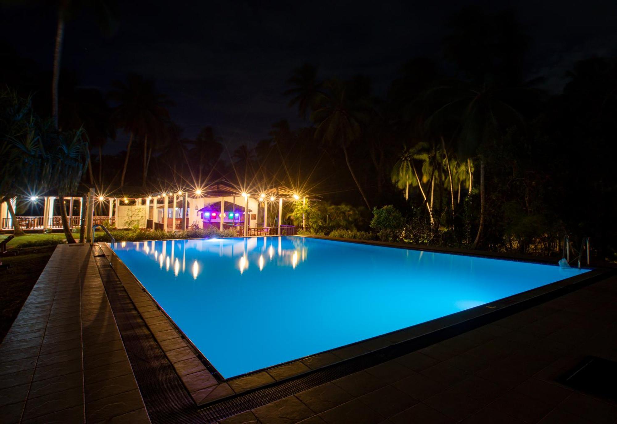 Helios Beach Resort Tangalle Exterior foto